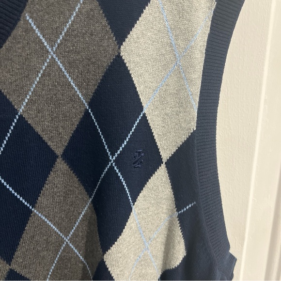 Izod Argyle Sweater Vest Size XL - Picture 3 of 5